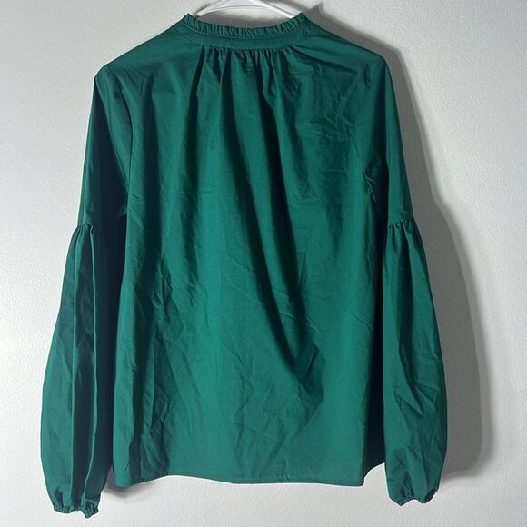 NWT Worthington women’s blouse with puffy sleeves Size Medium Dark Green Holiday - Picture 3 of 11
